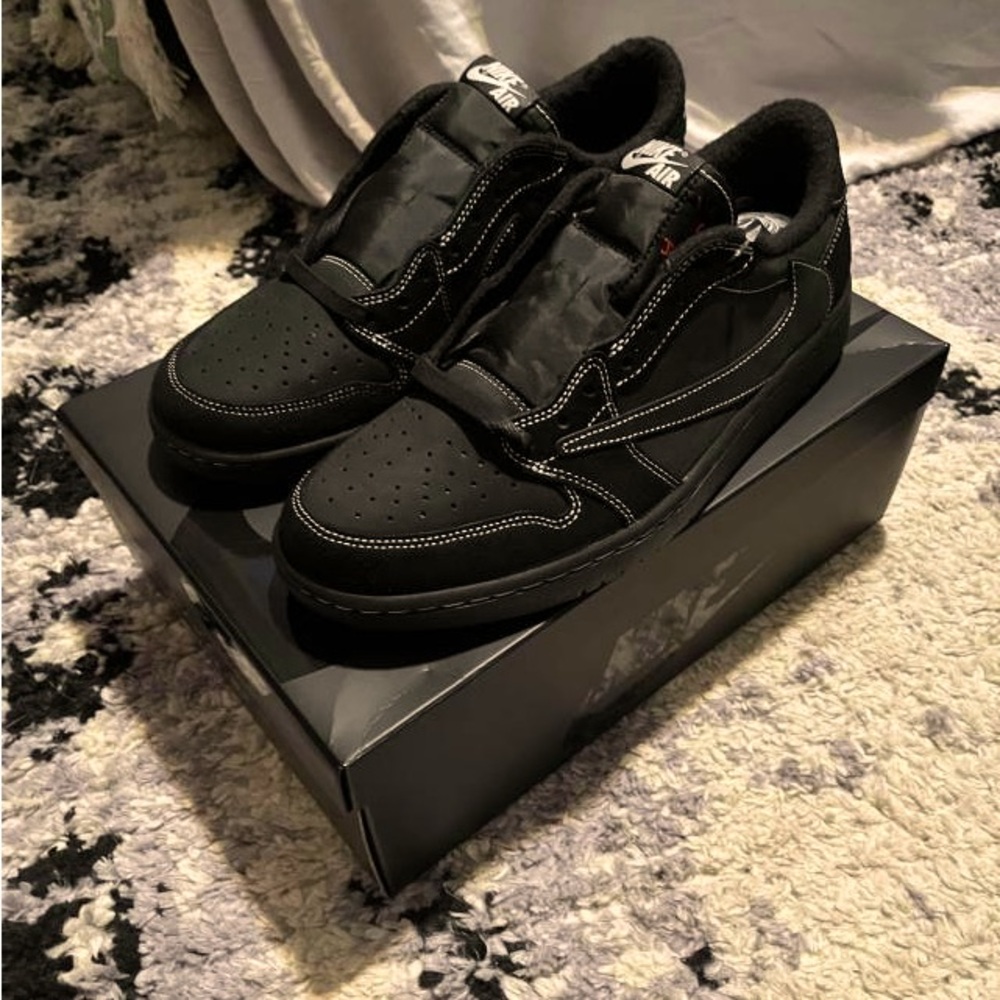Authentic Black Phantom Travis Scott shoe